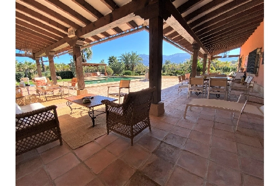 Finca in Denia zu verkaufen, Wohnfläche 450 m², Baujahr 1985, + Ofen, Klimaanlage, Grundstück 17000 m², 8 Schlafzimmer, 4 Badezimmer, Pool, ref.: SC-T0617-37