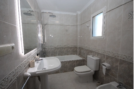 Villa in Els Poblets(Barranquets) zur Ferienvermietung, Wohnfläche 110 m², Baujahr 2001, + KLIMA, Klimaanlage, Grundstück 400 m², 3 Schlafzimmer, 2 Badezimmer, Pool, ref.: T-0421-14