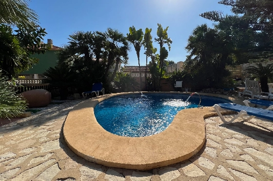 Villa in Denia zu vermieten, Wohnfläche 200 m², Zustand gepflegt, + Zentralheizung, Klimaanlage, Grundstück 900 m², 3 Schlafzimmer, 2 Badezimmer, Pool, ref.: D-0123-2