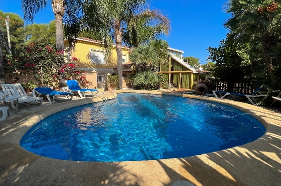 Villa in Denia zu vermieten, Wohnfläche 200 m², Zustand gepflegt, + Zentralheizung, Klimaanlage, Grundstück 900 m², 3 Schlafzimmer, 2 Badezimmer, Pool, ref.: D-0123-5