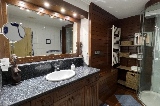Villa in Denia zu vermieten, Wohnfläche 200 m², Zustand gepflegt, + Zentralheizung, Klimaanlage, Grundstück 900 m², 3 Schlafzimmer, 2 Badezimmer, Pool, ref.: D-0123-59