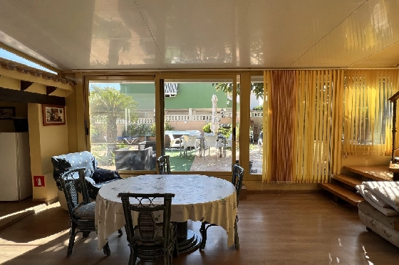 Villa in Denia zu vermieten, Wohnfläche 200 m², Zustand gepflegt, + Zentralheizung, Klimaanlage, Grundstück 900 m², 3 Schlafzimmer, 2 Badezimmer, Pool, ref.: D-0123-78