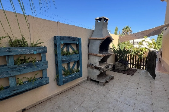 Reihenhaus in Denia zu vermieten, Wohnfläche 130 m², Zustand gepflegt, + KLIMA, Klimaanlage, Grundstück 160 m², 4 Schlafzimmer, 3 Badezimmer, Pool, ref.: D-0223-24