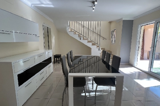 Reihenhaus in Denia zu vermieten, Wohnfläche 130 m², Zustand gepflegt, + KLIMA, Klimaanlage, Grundstück 160 m², 4 Schlafzimmer, 3 Badezimmer, Pool, ref.: D-0223-25