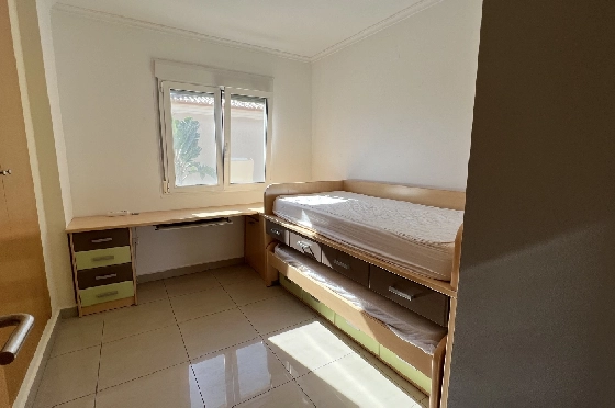 Reihenhaus in Denia zu vermieten, Wohnfläche 130 m², Zustand gepflegt, + KLIMA, Klimaanlage, Grundstück 160 m², 4 Schlafzimmer, 3 Badezimmer, Pool, ref.: D-0223-37