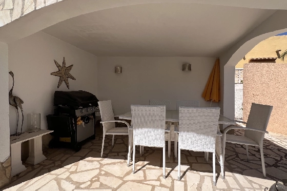 Villa in Els Poblets zur Ferienvermietung, Wohnfläche 125 m², Baujahr 2003, + KLIMA, Klimaanlage, Grundstück 400 m², 2 Schlafzimmer, 2 Badezimmer, Pool, ref.: T-1123-25