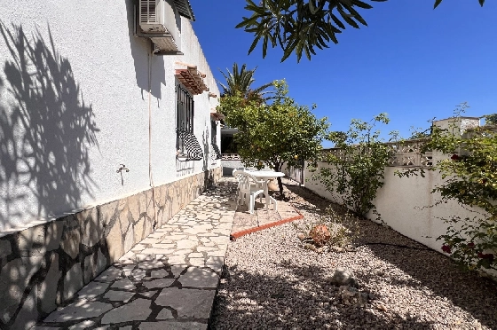 Villa in Els Poblets zur Ferienvermietung, Wohnfläche 125 m², Baujahr 2003, + KLIMA, Klimaanlage, Grundstück 400 m², 2 Schlafzimmer, 2 Badezimmer, Pool, ref.: T-1123-29