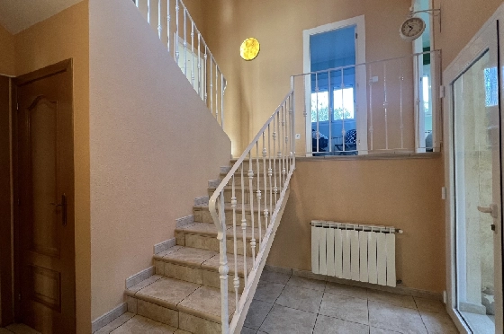Villa in Gata de Gorgos(Monte Pedreguer) zur Ferienvermietung, Wohnfläche 180 m², Baujahr 2006, + Ofen, Klimaanlage, Grundstück 600 m², 3 Schlafzimmer, 3 Badezimmer, Pool, ref.: T-0624-11