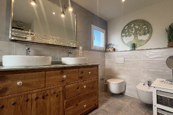 Villa in Gata de Gorgos(Monte Pedreguer) zur Ferienvermietung, Wohnfläche 180 m², Baujahr 2006, + Ofen, Klimaanlage, Grundstück 600 m², 3 Schlafzimmer, 3 Badezimmer, Pool, ref.: T-0624-22