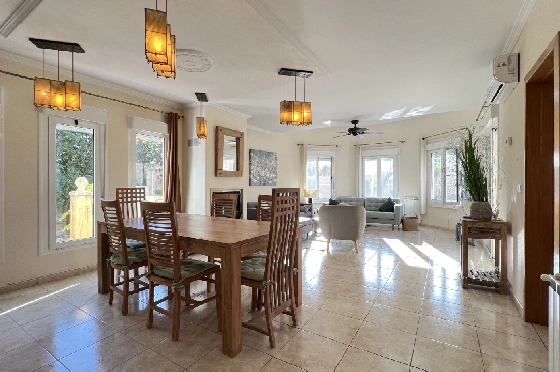 Villa in Gata de Gorgos(Monte Pedreguer) zur Ferienvermietung, Wohnfläche 180 m², Baujahr 2006, + Ofen, Klimaanlage, Grundstück 600 m², 3 Schlafzimmer, 3 Badezimmer, Pool, ref.: T-0624-4