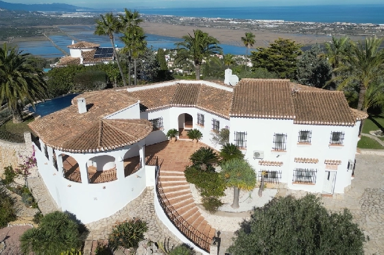 Villa in Pego-Monte Pego zu verkaufen, Wohnfläche 310 m², Baujahr 1988, + Zentralheizung, Klimaanlage, Grundstück 3370 m², 4 Schlafzimmer, 4 Badezimmer, Pool, ref.: JS-0425-35