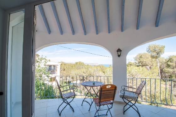 Villa in Javea zu verkaufen, Wohnfläche 318 m², Baujahr 1982, Klimaanlage, Grundstück 1377 m², 4 Schlafzimmer, 3 Badezimmer, Pool, ref.: AM-12459DA-13