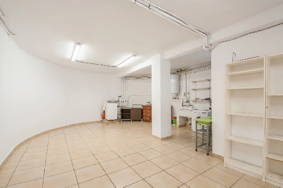 Villa in Javea zu verkaufen, Wohnfläche 318 m², Baujahr 1982, Klimaanlage, Grundstück 1377 m², 4 Schlafzimmer, 3 Badezimmer, Pool, ref.: AM-12459DA-24