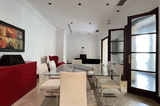 Stadthaus in Pego(Innenstadt) zu verkaufen, Wohnfläche 690 m², Baujahr 1930, Zustand gepflegt, + Zentralheizung, Klimaanlage, Grundstück 305 m², 6 Schlafzimmer, 5 Badezimmer, ref.: AS-1325-12