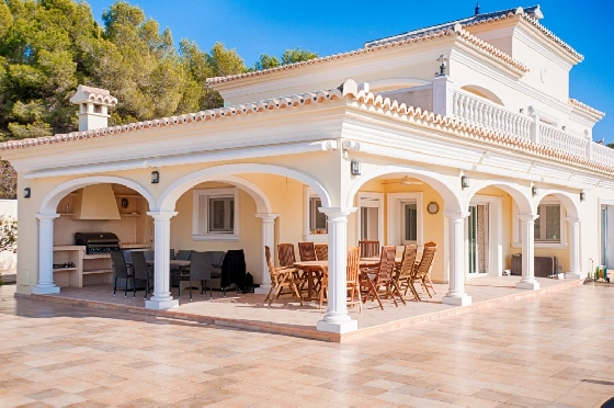 Villa in Moraira zu verkaufen, Wohnfläche 466 m², Baujahr 2005, Klimaanlage, Grundstück 2040 m², 5 Schlafzimmer, 5 Badezimmer, Pool, ref.: AM-12515DR-21