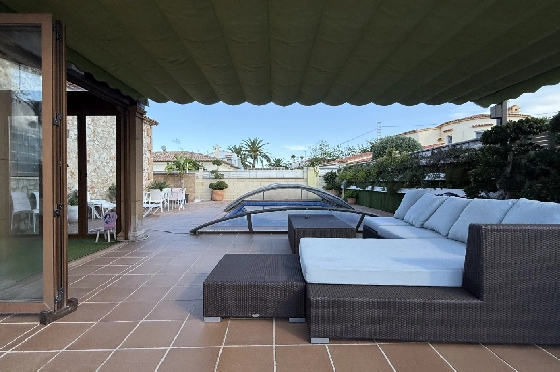 Finca in Els Poblets(Xironets) zu verkaufen, Wohnfläche 220 m², Baujahr 2008, + Zentralheizung, Klimaanlage, Grundstück 540 m², 3 Schlafzimmer, 2 Badezimmer, Pool, ref.: GC-0125-35