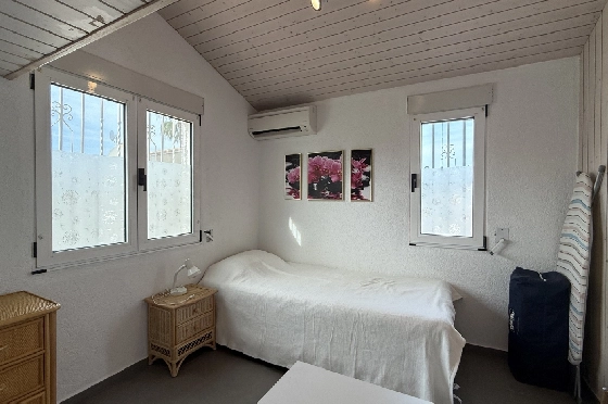 Villa in Els Poblets zur Ferienvermietung, Wohnfläche 100 m², Baujahr 1983, Zustand gepflegt, + KLIMA, Klimaanlage, Grundstück 353 m², 3 Schlafzimmer, 1 Badezimmer, Pool, ref.: T-0325-16