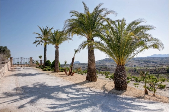 Finca in Moraira zu verkaufen, Wohnfläche 625 m², Baujahr 1998, Klimaanlage, Grundstück 10229 m², 4 Schlafzimmer, 3 Badezimmer, Pool, ref.: AM-12269DR-46