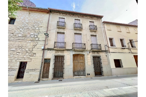 Stadthaus in Pego zu verkaufen, Wohnfläche 426 m², Baujahr 1900, Klimaanlage, Grundstück 172 m², 10 Schlafzimmer, 4 Badezimmer, Pool, ref.: O-V96014-1