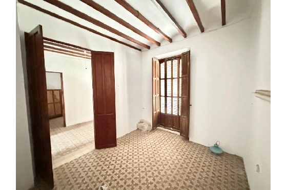 Stadthaus in Pego zu verkaufen, Wohnfläche 426 m², Baujahr 1900, Klimaanlage, Grundstück 172 m², 10 Schlafzimmer, 4 Badezimmer, Pool, ref.: O-V96014-14