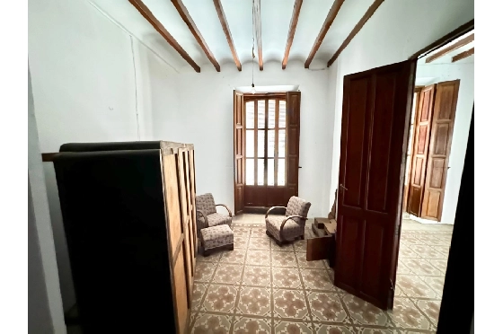 Stadthaus in Pego zu verkaufen, Wohnfläche 426 m², Baujahr 1900, Klimaanlage, Grundstück 172 m², 10 Schlafzimmer, 4 Badezimmer, Pool, ref.: O-V96014-15