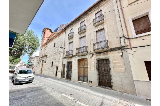 Stadthaus in Pego zu verkaufen, Wohnfläche 426 m², Baujahr 1900, Klimaanlage, Grundstück 172 m², 10 Schlafzimmer, 4 Badezimmer, Pool, ref.: O-V96014-2