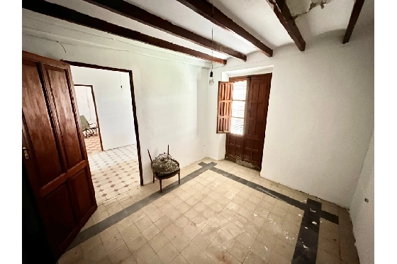 Stadthaus in Pego zu verkaufen, Wohnfläche 426 m², Baujahr 1900, Klimaanlage, Grundstück 172 m², 10 Schlafzimmer, 4 Badezimmer, Pool, ref.: O-V96014-28