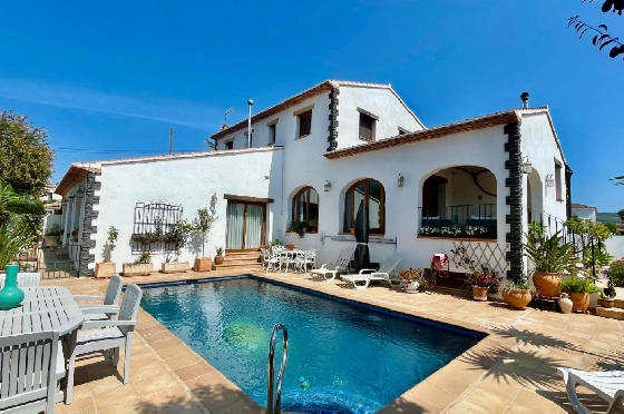 Villa in Alcalali zu verkaufen, Wohnfläche 403 m², Baujahr 2007, + Zentralheizung, Klimaanlage, Grundstück 410 m², 6 Schlafzimmer, 4 Badezimmer, Pool, ref.: PV-141-02014P-1
