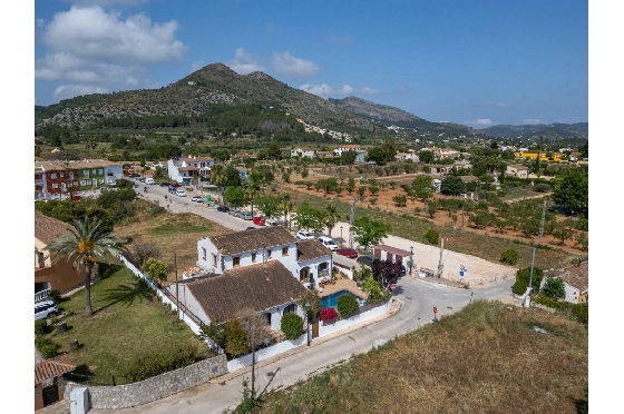 Villa in Alcalali zu verkaufen, Wohnfläche 403 m², Baujahr 2007, + Zentralheizung, Klimaanlage, Grundstück 410 m², 6 Schlafzimmer, 4 Badezimmer, Pool, ref.: PV-141-02014P-27