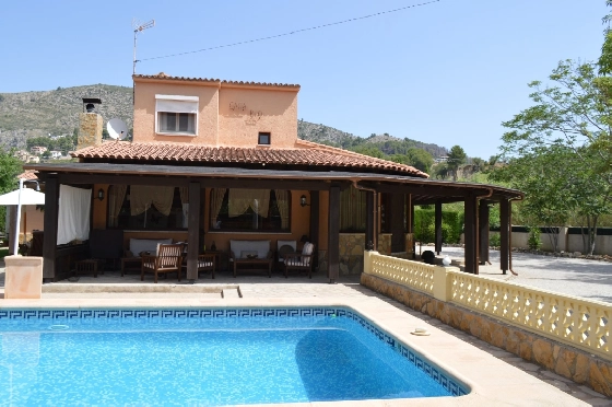 Villa in Alcalali zu verkaufen, Wohnfläche 228 m², Baujahr 1976, + Zentralheizung, Klimaanlage, Grundstück 2397 m², 4 Schlafzimmer, 3 Badezimmer, Pool, ref.: PV-141-02016P-16