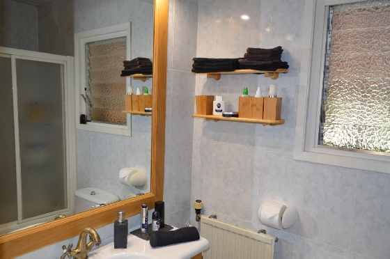 Villa in Alcalali zu verkaufen, Wohnfläche 228 m², Baujahr 1976, + Zentralheizung, Klimaanlage, Grundstück 2397 m², 4 Schlafzimmer, 3 Badezimmer, Pool, ref.: PV-141-02016P-42