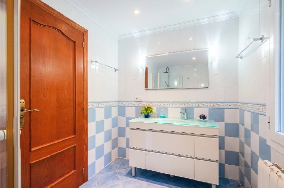 Villa in Benissa zu verkaufen, Wohnfläche 216 m², Baujahr 2004, Klimaanlage, Grundstück 935 m², 4 Schlafzimmer, 4 Badezimmer, Pool, ref.: AM-12600DR-11