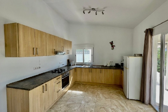 Villa in Orba(Valley) zu verkaufen, Wohnfläche 147 m², + Ofen, Klimaanlage, Grundstück 600 m², 3 Schlafzimmer, 2 Badezimmer, Pool, ref.: PV-141-02031P-10