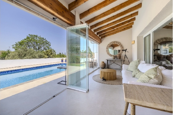 Villa in Denia zu verkaufen, Wohnfläche 324 m², Baujahr 1993, Zustand modernisiert, + Fussbodenheizung, Klimaanlage, Grundstück 1888 m², 4 Schlafzimmer, 2 Badezimmer, Pool, ref.: BC-7771-29