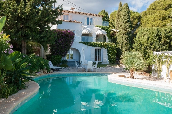 Villa in Calpe(Canuta) zu verkaufen, Wohnfläche 187 m², Klimaanlage, 4 Schlafzimmer, 3 Badezimmer, Pool, ref.: COB-3547-10535-1