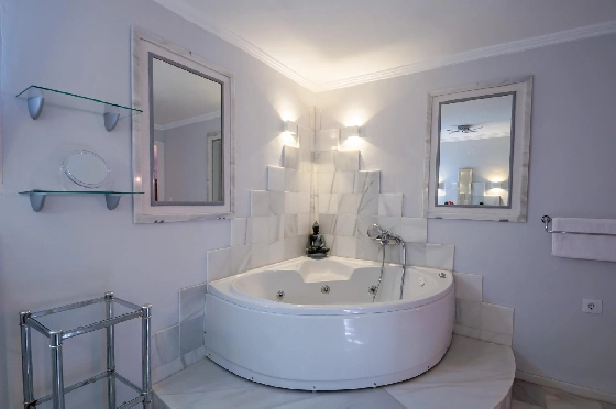 Villa in Calpe(Canuta) zu verkaufen, Wohnfläche 187 m², Klimaanlage, 4 Schlafzimmer, 3 Badezimmer, Pool, ref.: COB-3547-10535-32