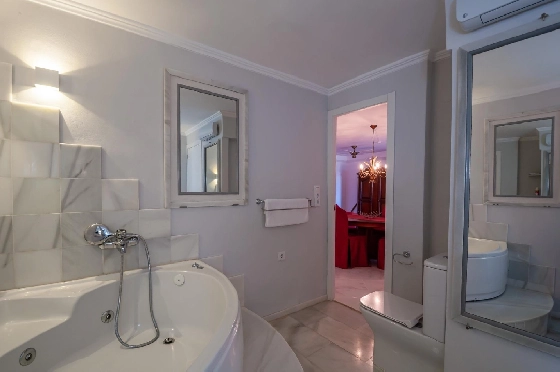 Villa in Calpe(Canuta) zu verkaufen, Wohnfläche 187 m², Klimaanlage, 4 Schlafzimmer, 3 Badezimmer, Pool, ref.: COB-3547-10535-33