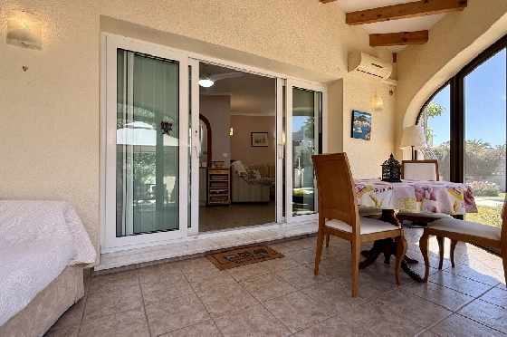 T-0126-12.webp
