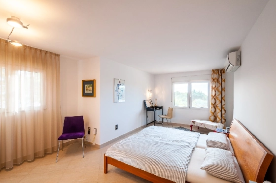 Villa in Moraira zu verkaufen, Wohnfläche 270 m², Klimaanlage, Grundstück 897 m², 3 Schlafzimmer, 3 Badezimmer, Pool, ref.: AM-12629DR-15