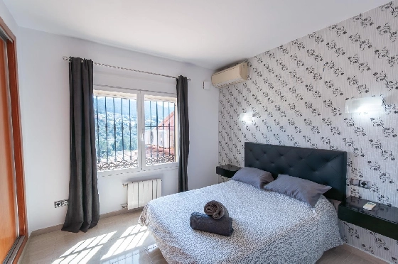 Villa in Orba(Comunidad valenciana) zu verkaufen, Wohnfläche 225 m², Klimaanlage, Grundstück 637 m², 5 Schlafzimmer, 2 Badezimmer, Pool, ref.: COB-3568-10535-10