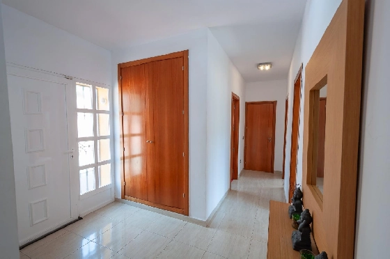 Villa in Orba(Comunidad valenciana) zu verkaufen, Wohnfläche 225 m², Klimaanlage, Grundstück 637 m², 5 Schlafzimmer, 2 Badezimmer, Pool, ref.: COB-3568-10535-12