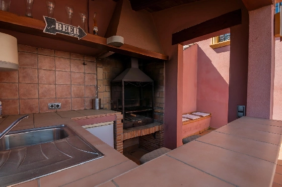 Villa in Orba(Comunidad valenciana) zu verkaufen, Wohnfläche 225 m², Klimaanlage, Grundstück 637 m², 5 Schlafzimmer, 2 Badezimmer, Pool, ref.: COB-3568-10535-38