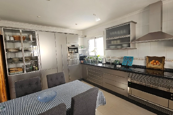 Villa in Pego zu verkaufen, Wohnfläche 312 m², Baujahr 2005, Klimaanlage, Grundstück 1027 m², 5 Schlafzimmer, 5 Badezimmer, Pool, ref.: O-V98114-19