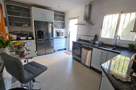Villa in Pego zu verkaufen, Wohnfläche 312 m², Baujahr 2005, Klimaanlage, Grundstück 1027 m², 5 Schlafzimmer, 5 Badezimmer, Pool, ref.: O-V98114-40