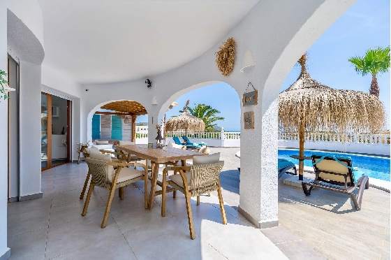 Villa in Moraira zu verkaufen, Wohnfläche 290 m², Baujahr 2003, + Ofen, Klimaanlage, Grundstück 847 m², 3 Schlafzimmer, 3 Badezimmer, Pool, ref.: AM-12692DR-21