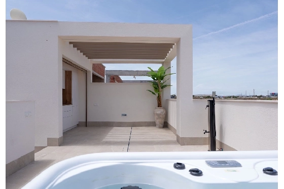 Eck-Reihenhaus in Los Alcazares zu verkaufen, Wohnfläche 146 m², Zustand Erstbezug, Klimaanlage, Grundstück 177 m², 3 Schlafzimmer, 2 Badezimmer, Pool, ref.: HA-LAN-480-Q01-22